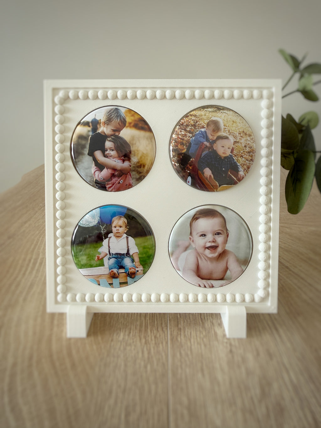 Round Magnetic Frame (2x2)